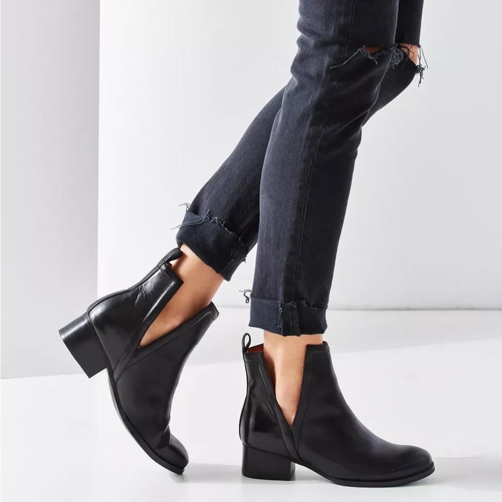 Jeffrey Campbell Oriley Boot